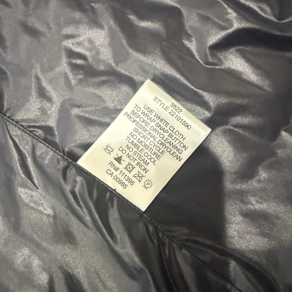 Tory Burch Quilted Puffer Vest - Picture 6 of 8